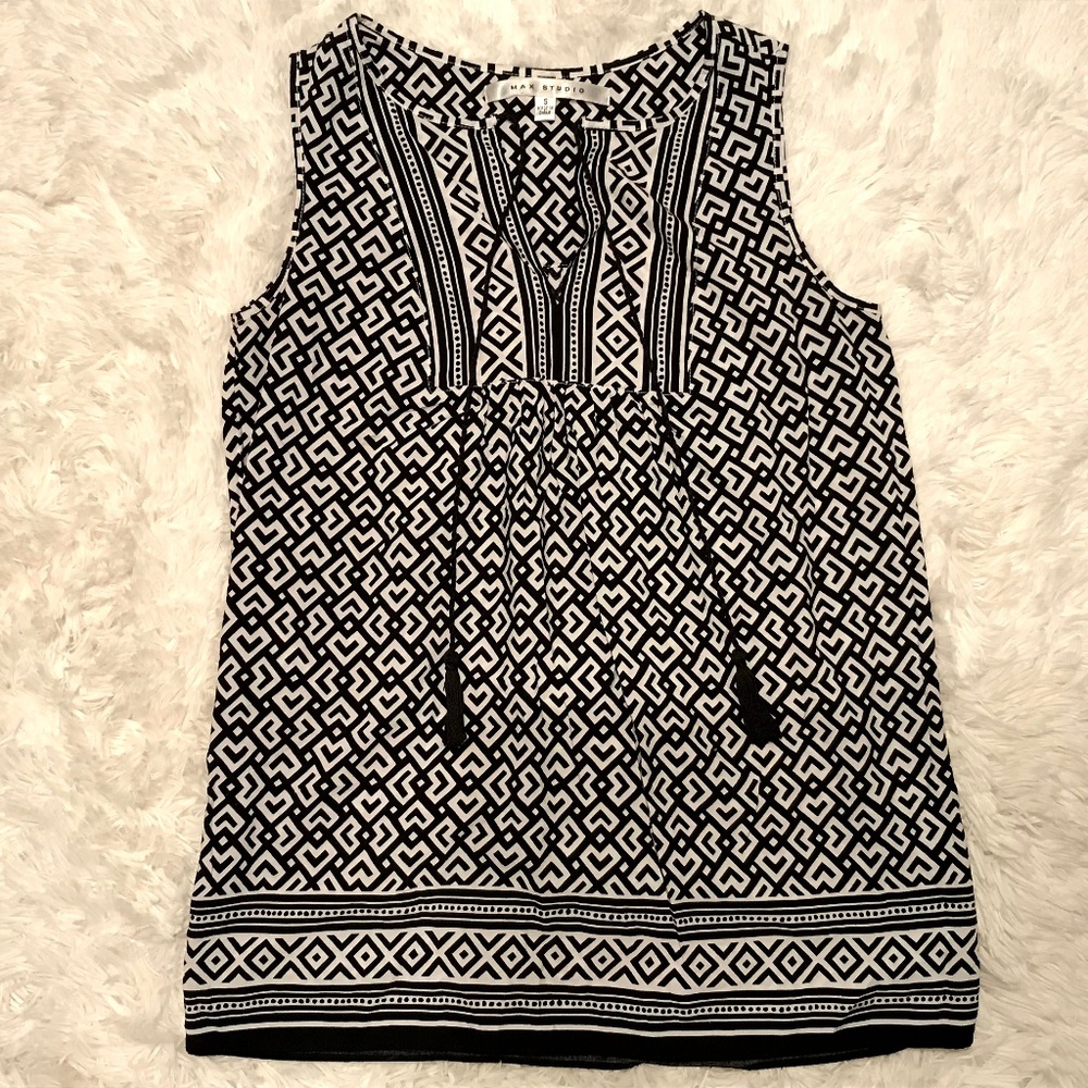 Max Studio Women's Sleeveless Jersey Lace Up Top S